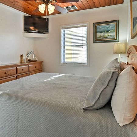 Indian Shores Cottage With Cabana - Steps To Beach! Clearwater Beach Buitenkant foto